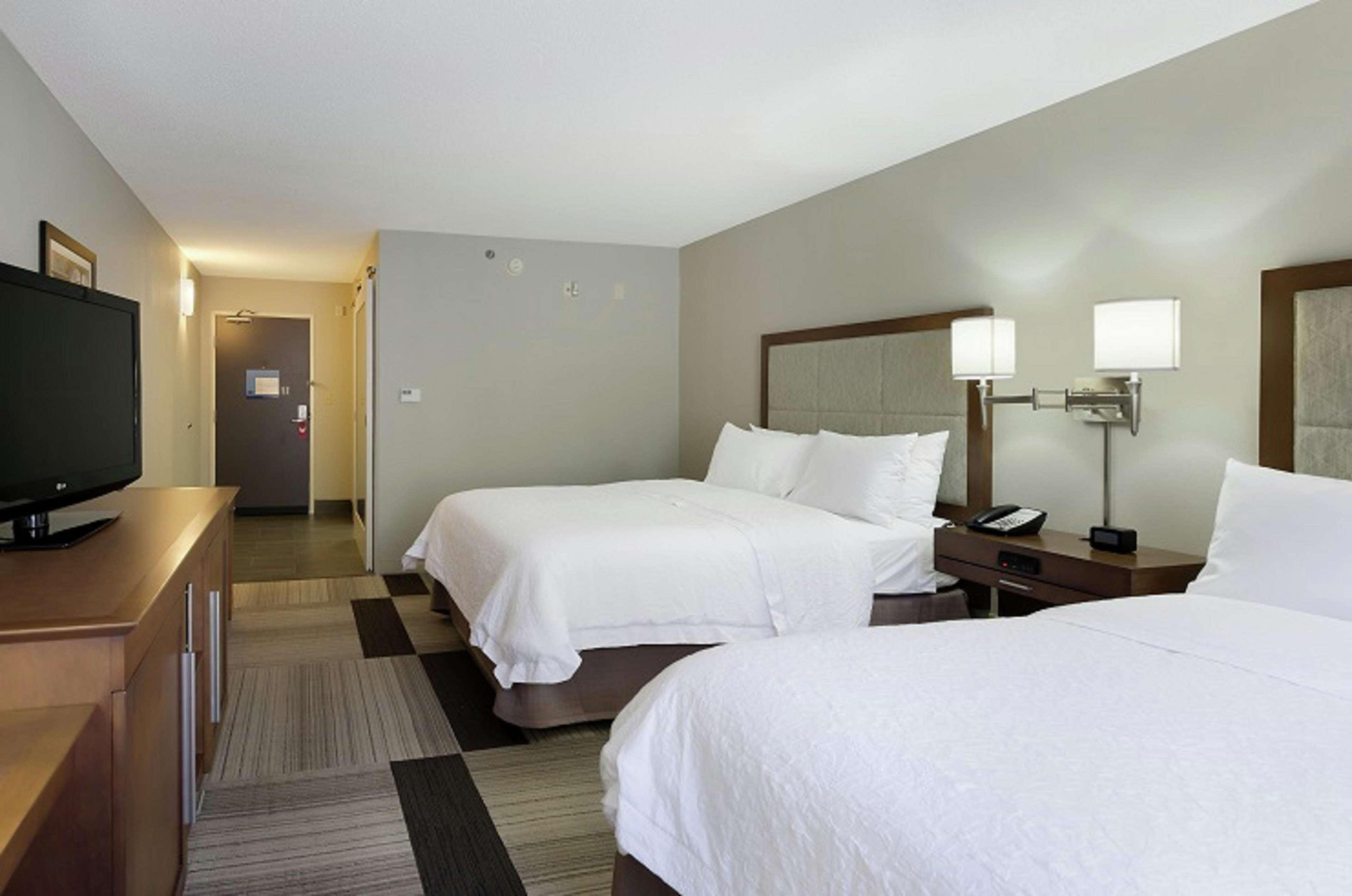 Hampton Inn Salem Buitenkant foto